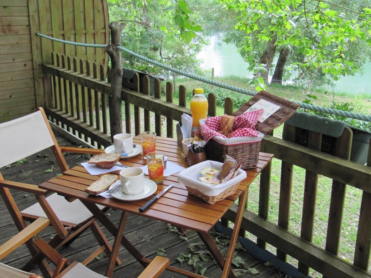 Camping Belle Riviere Chaniers Buitenkant foto