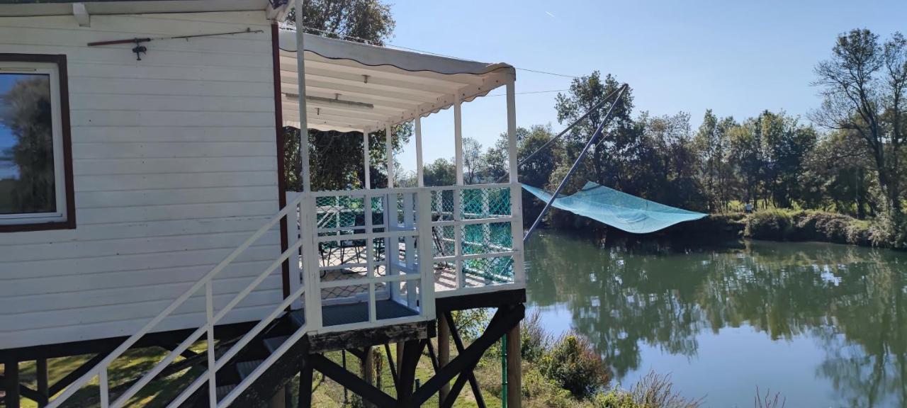 Camping Belle Riviere Chaniers Buitenkant foto