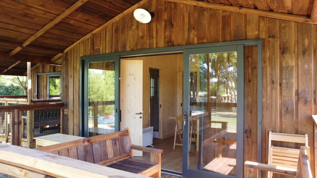Camping Belle Riviere Chaniers Buitenkant foto