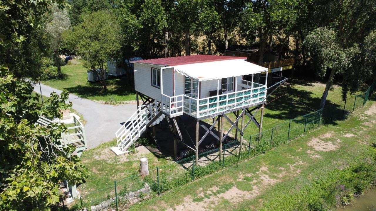 Camping Belle Riviere Chaniers Buitenkant foto