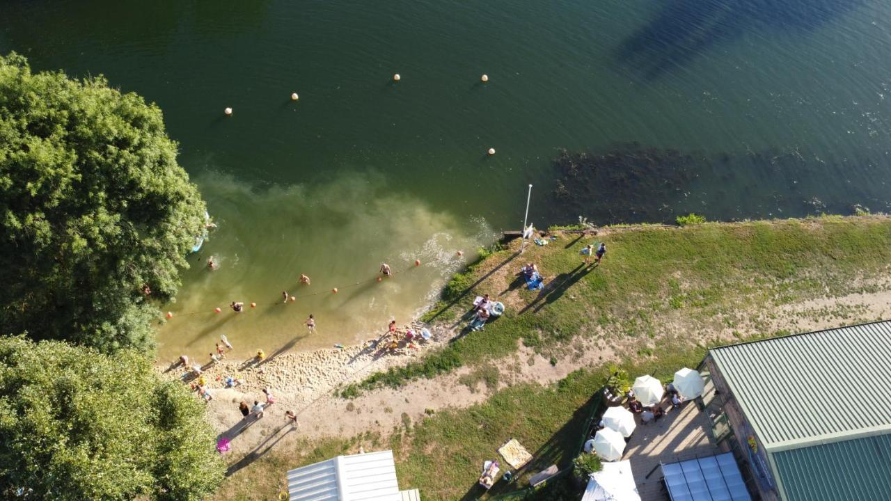 Camping Belle Riviere Chaniers Buitenkant foto