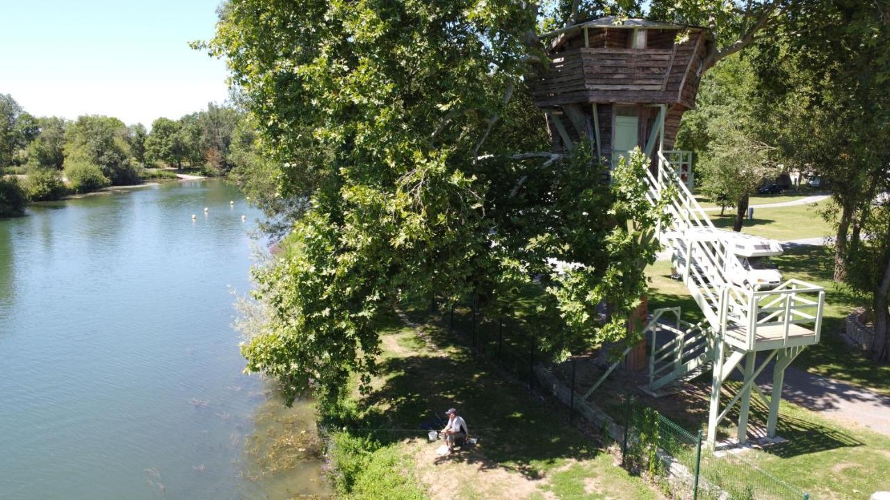 Camping Belle Riviere Chaniers Buitenkant foto